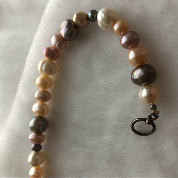 Freshwater and potato multicolored pearl beaded bracelet handmade - Picture 3 of 8